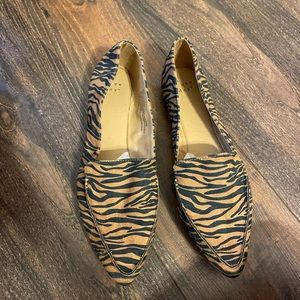 NWOT Tiger Flats